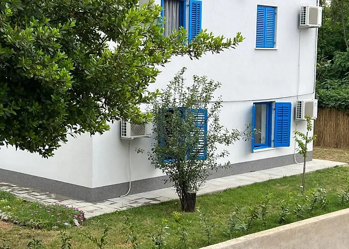 Doneto, Apartment In Private House