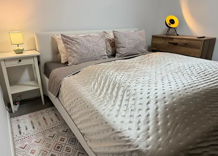 Doneto, Apartment In Private House