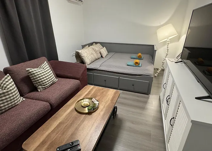 Doneto, Apartment In Private House