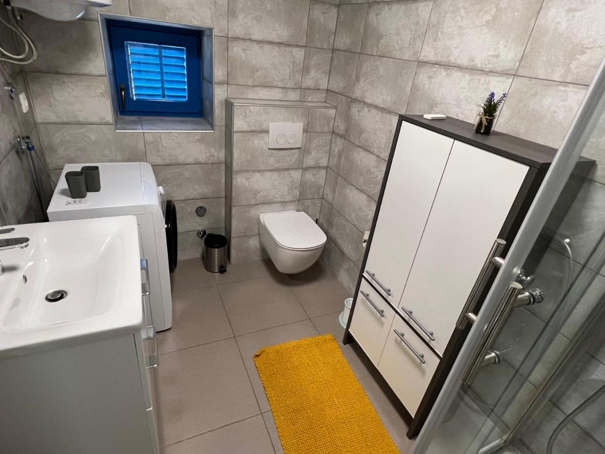 Doneto, In Private House Apartment Rijeka