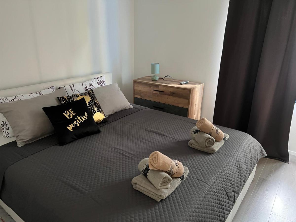 Doneto, In Private House Apartment
